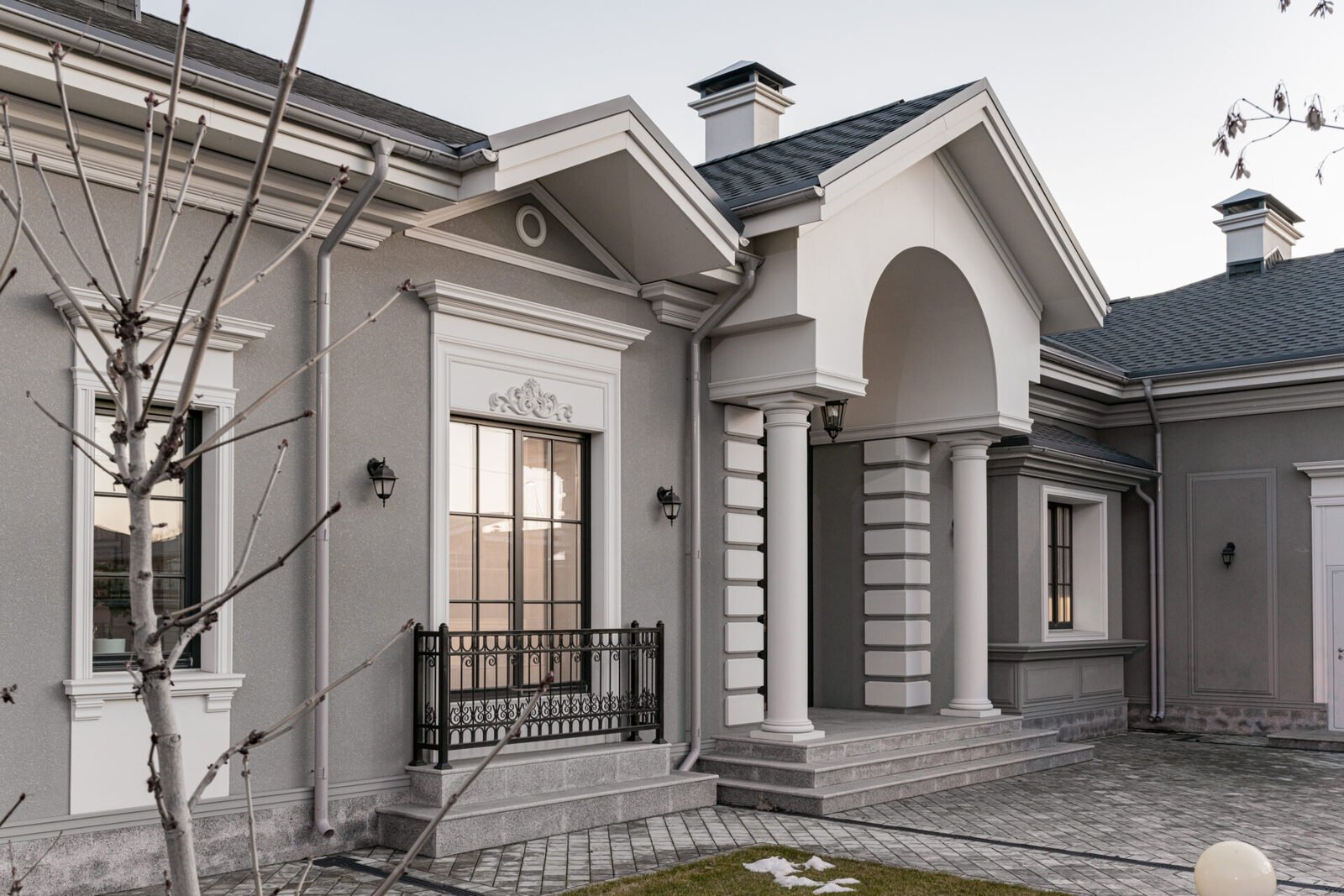 IZUMRUDNAYA HOUSE